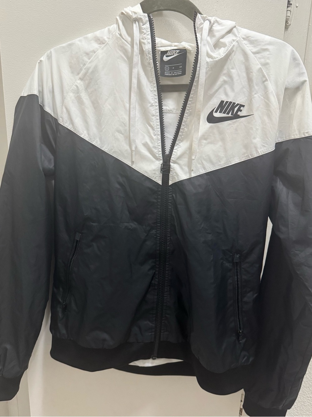Women’s Nike Windbreaker